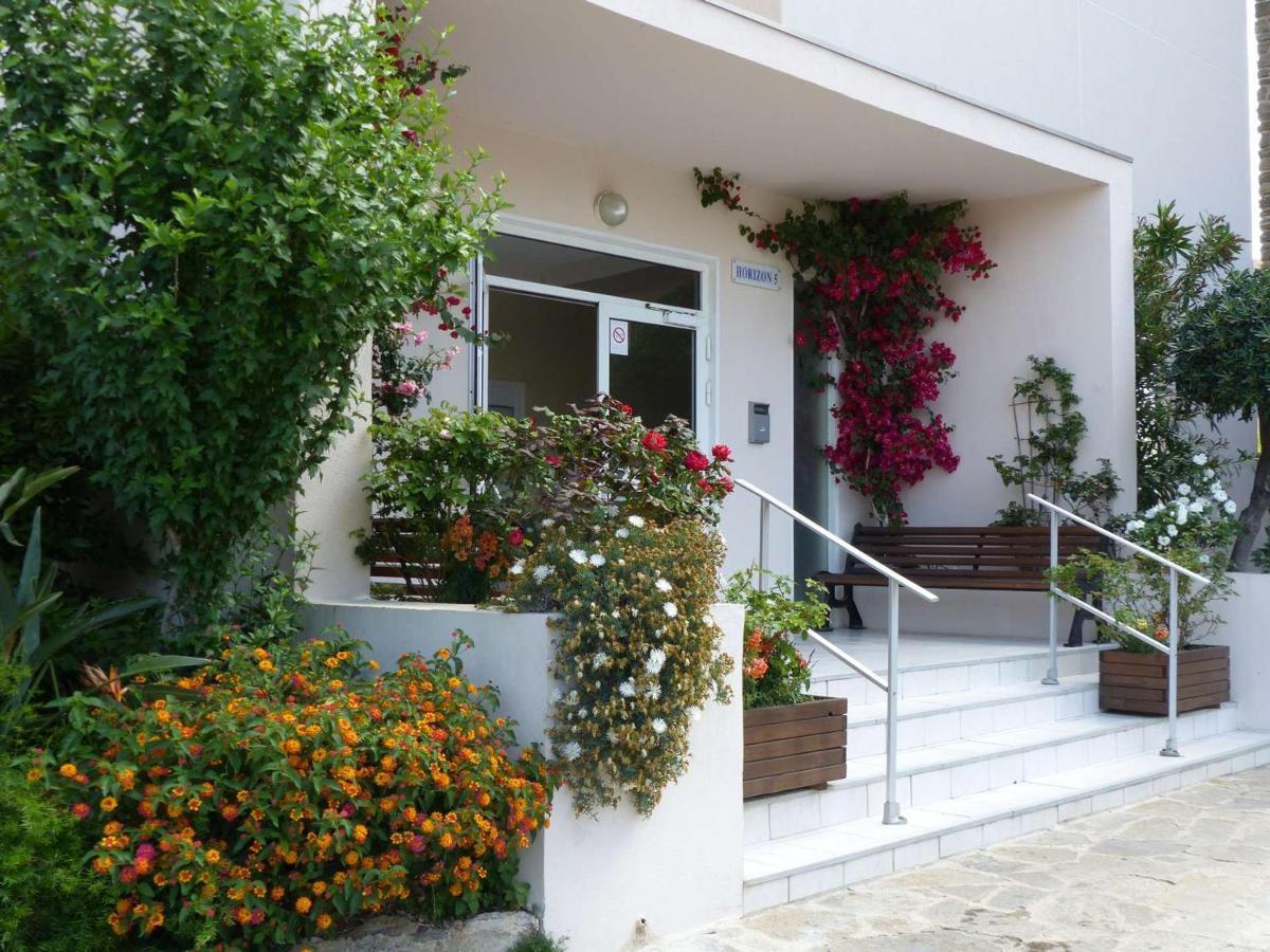 Studio Cosy Avec Tv Et Cuisine Equipee, Bord De Mer Le Lavandou - Fr-1-308-34 Exterior foto